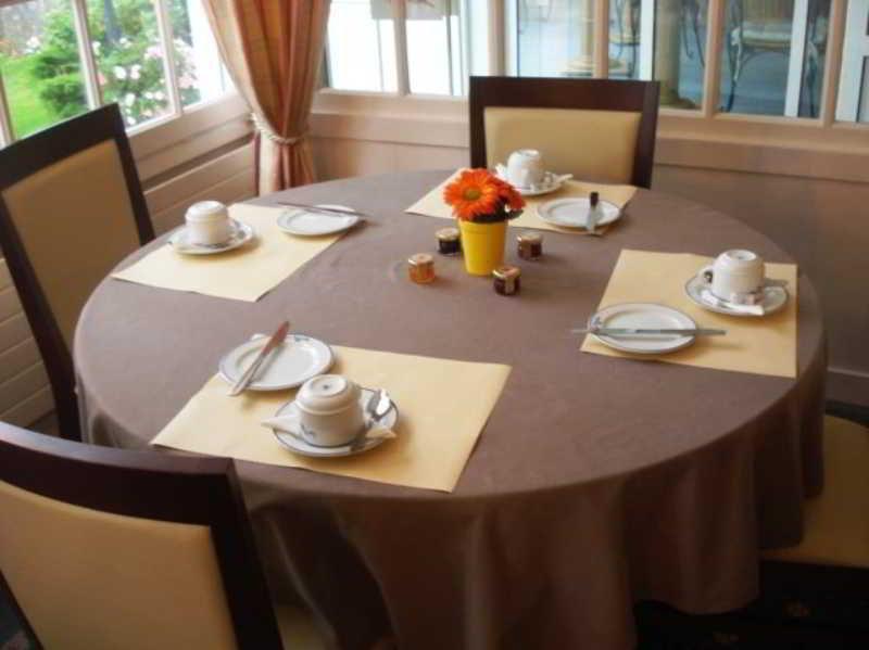 Hotel La Mascotte Ла-Боль-Эскублак Экстерьер фото