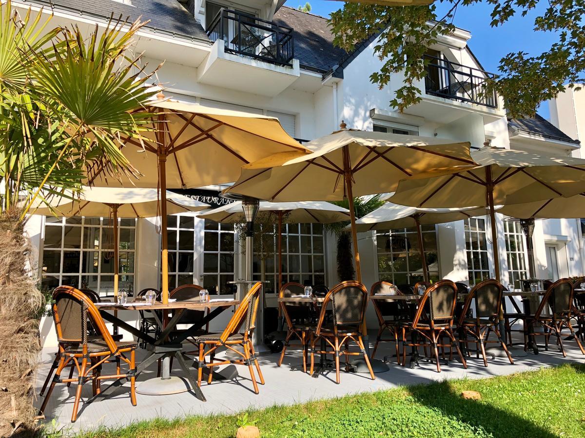 Hotel La Mascotte Ла-Боль-Эскублак Экстерьер фото