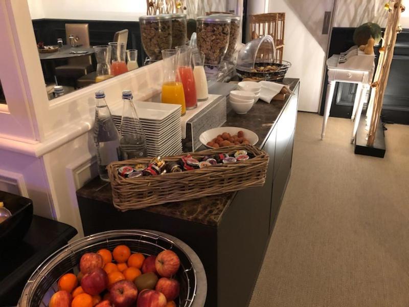 Hotel La Mascotte Ла-Боль-Эскублак Экстерьер фото